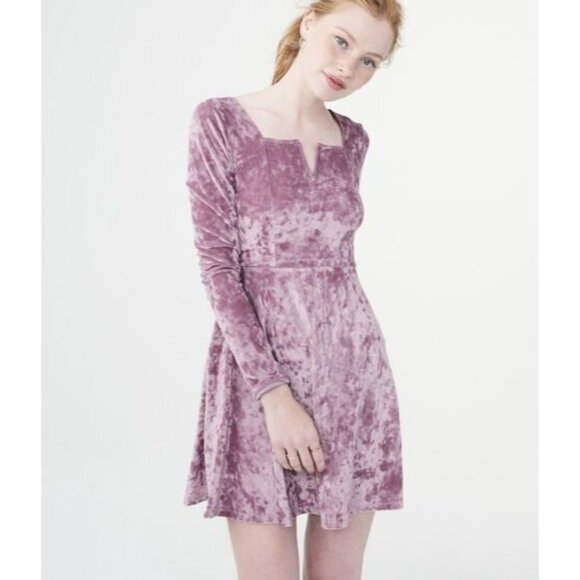 Aeropostale Solid V Wire Velvet Fit & Flare Dress Size M Velvet Pastel Goth - Picture 9 of 9